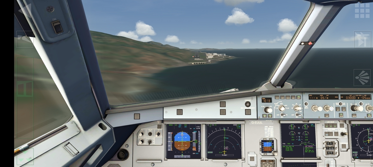 Approach into Madeira airport LPMA