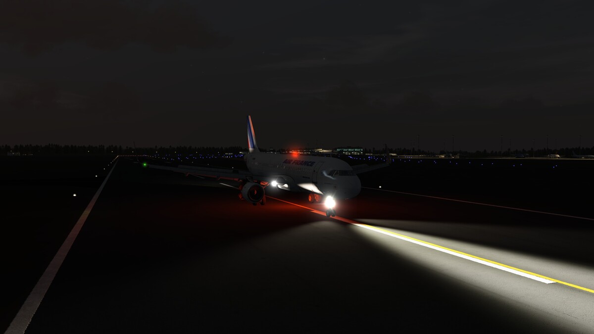 Air France A320 landed, on Reverse Thrust